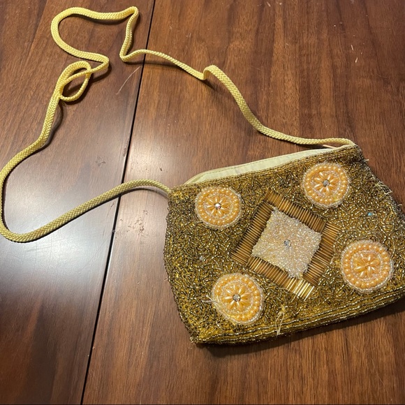 Vintage Handbags - Vintage Beaded Purse